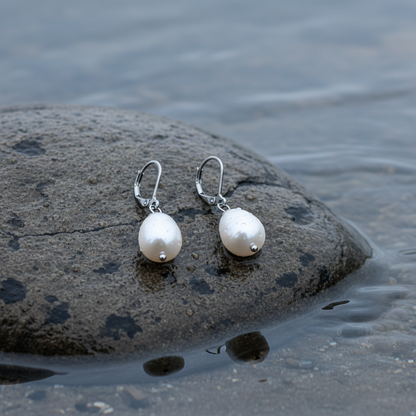 Zoetwater parel oorbellen Wola op steen