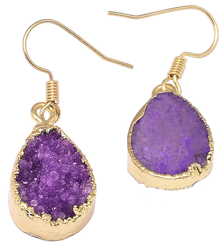 Paarse edelstenen oorbellen met kristallen en goud edelstaal, achterzijde | Golden Druzy Violet
