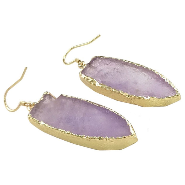 Grote edelstenen oorbellen met paarse amethist met goud edelstaal achterkant | Gold Amethyst Peak