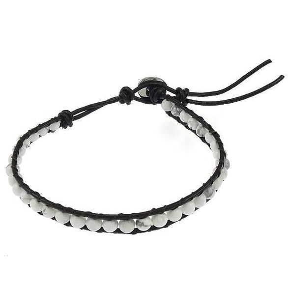 Wit edelstenen armband met turkoois en zwart leer | Wrap Turquoise White