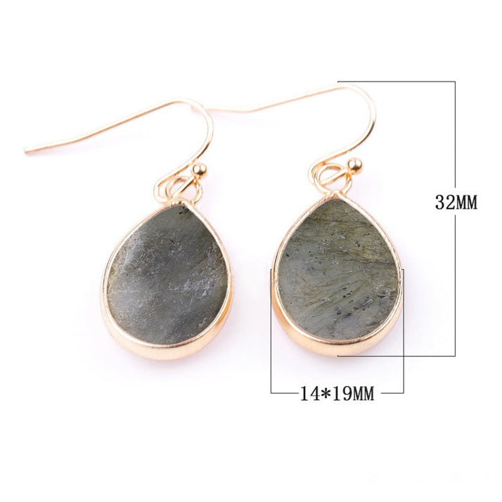 Edelstenen oorbellen met labradoriet in druppel vorm en goud edelstaal met maatindicatie | Labradorite Small Teardrop