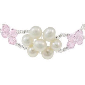 Detail van wit zoetwater parel armband in bloem vorm met roze facet geslepen kristallen | Pearl Flower Pink Crysta