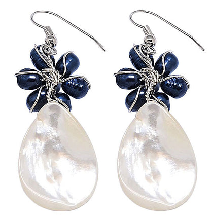 Zoetwater parel oorbellen met blauwe parels, wit parelmoer en sterling zilver (925), achterkant | Purssian Blue Pearl White Shell
