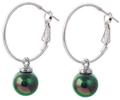 Mother of pearl parel oorbellen met zwarte groen parel aan een creool | Hope Black