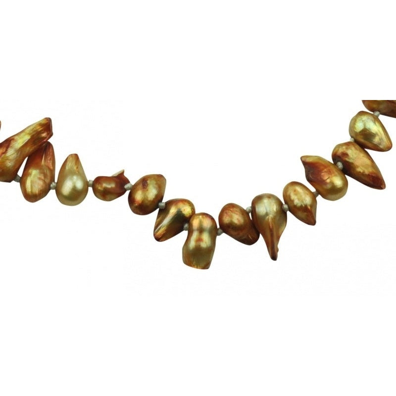 Detail van zoetwater parelketting met bruine parels | Brown Blister