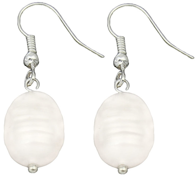 Witte zoetwater parel oorbellen met sterling zilver (925) | Dangling Pearl White