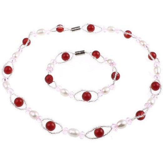 Zoetwater parel set bestaat uit een parelketting en een parel armband met witte parels, rode en roze glaskralen en magneetslotje | set Recio