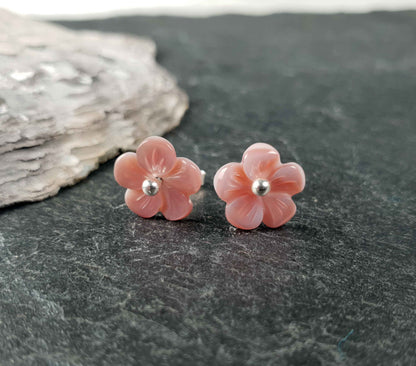 Parelmoeren oorbellen Pink Shell Flower