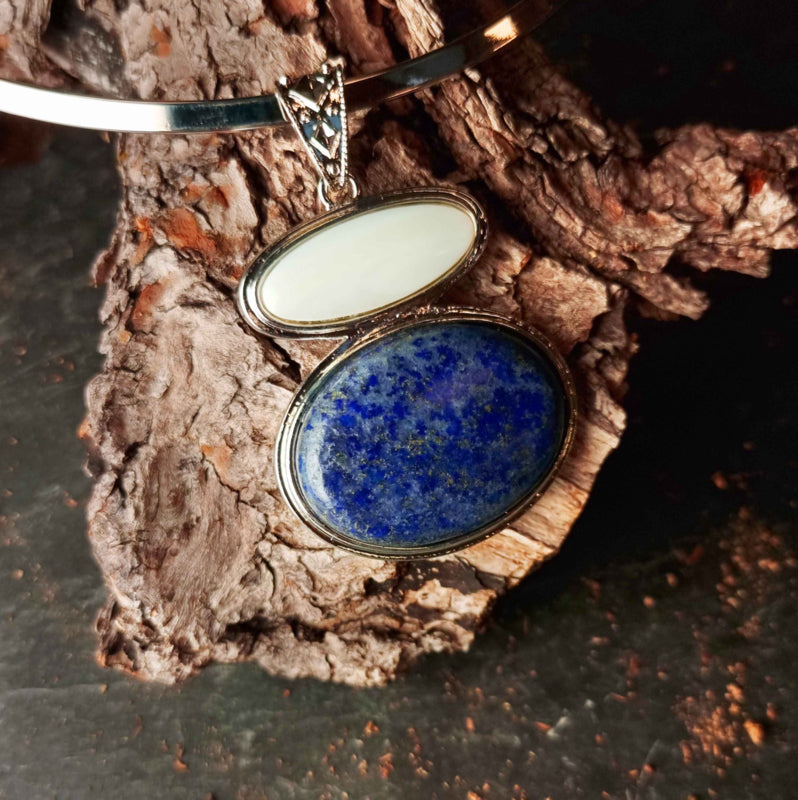 Edelstenen ketting met parelmoer Lapis Lazuli &amp; White Shell