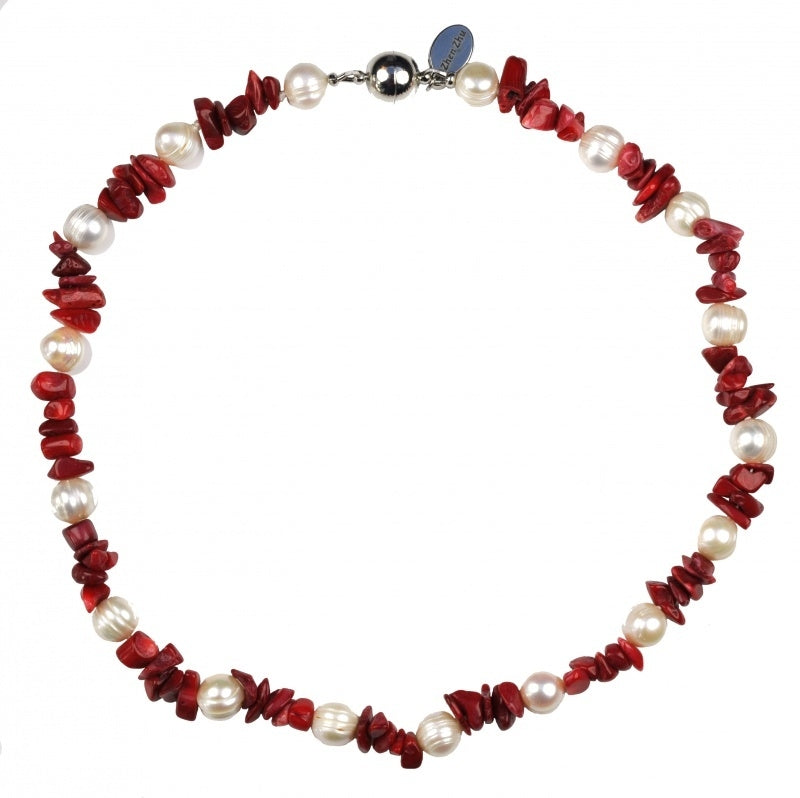Zoetwater parelketting met witte parels, rood koraal en magneetslotje | Coral Bold