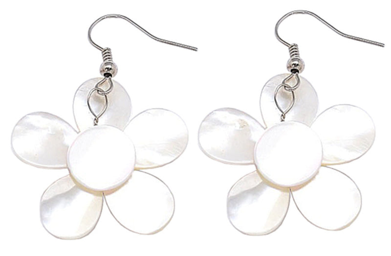 Witte parelmoeren bloem oorbellen met edelstalen oorbelhaakjes | White Shell Flower Black Crystal