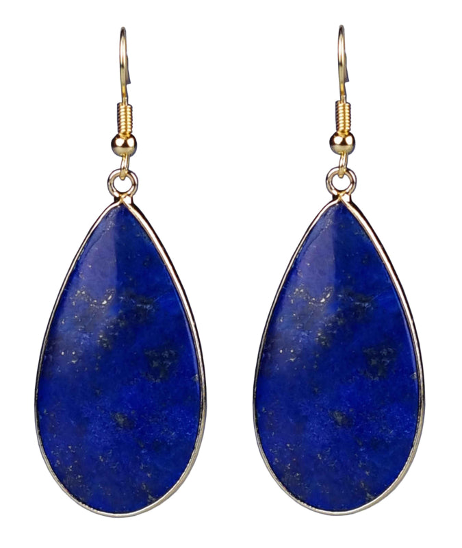 Blauwe edelstenen oorbellen met lapis lazuli en goud edelstaal vooraanzicht | Big Teardrop Lapis Lazuli Gold