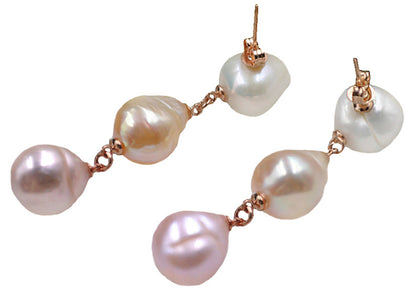 Lange zoetwater parel oorbellen met witte, zalm en roze barok parels en rosé goud achterzijde| 3 Baroque Soft Pearls