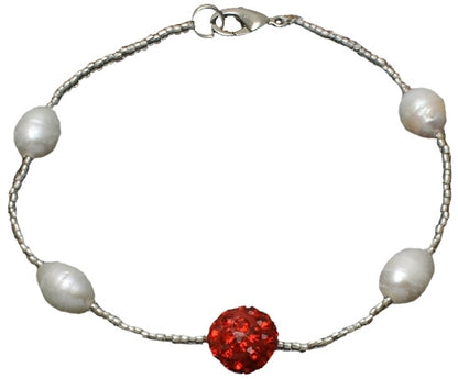 Wit zoetwater parel armband met rode stras stenen | Pearl Stras Ball Red