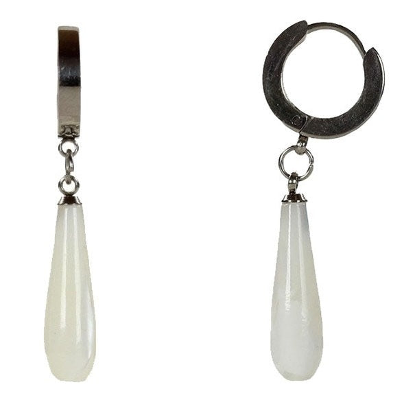 Witte parelmoeren oorringen met zilver edelstaal | White Nacre Stick