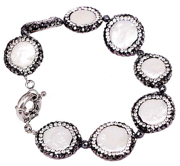 Wit zoetwater parel armband met stras steentjes bovenaanzicht | Bright Coin Pearl