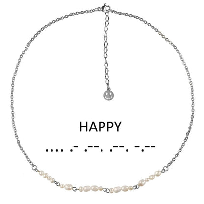 Zoetwater parelketting met zilver edelstaal en witte parels die het woord HAPPY in morse code weer geeft | Morse Code Happy Pearl Silver