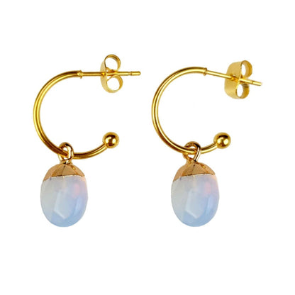 Blauwe edelstenen oorbellen met opaal en goud edelstaal | Golden Hope 15 mm Sea Opal