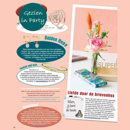 Opaal oorbellen met goud edelstaal gezien in tijdschift Party | Golden Hope 15 mm Sea Opal