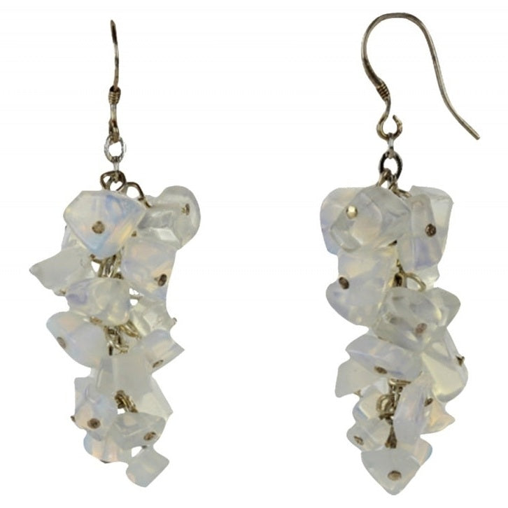 Licht blauwe edelstenen oorbellen met stukjes opaal en sterling zilver (925) | Opally