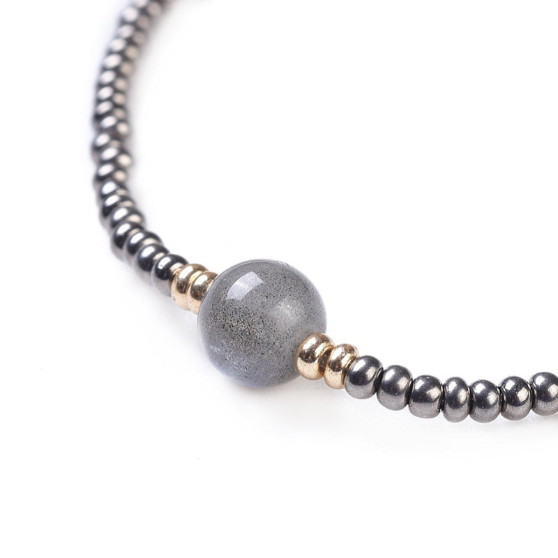 Detail van edelstenen armband met labradoriet | Labradorite Mini