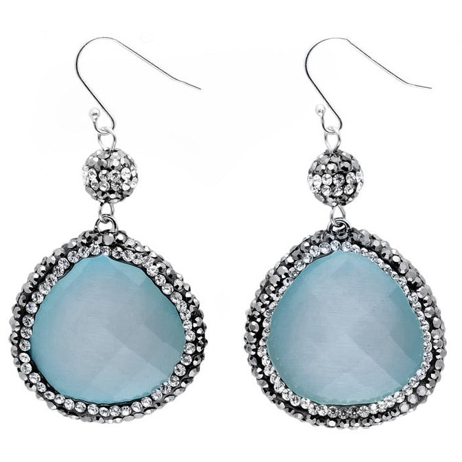 Licht blauwe edelstenen oorbellen met kattenoog, stras steentjes en sterling zilver (925) | Bright Blue Cat’s Eye