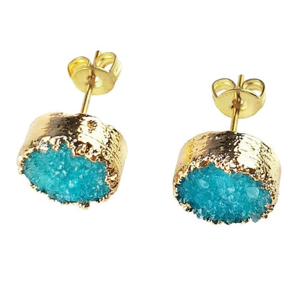 Edelstenen oorknoppen met aqua blauwe druzy agaat en goud bovenaanzicht | Druzy Gold Deep Sky Blue