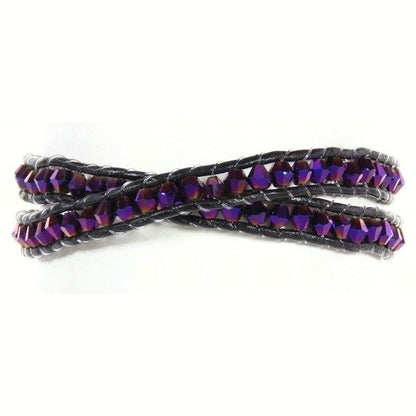 Kristallen wikkelarmband met paarse glas kristallen, leer en parelmoer zijaanzicht | Crystal Purple