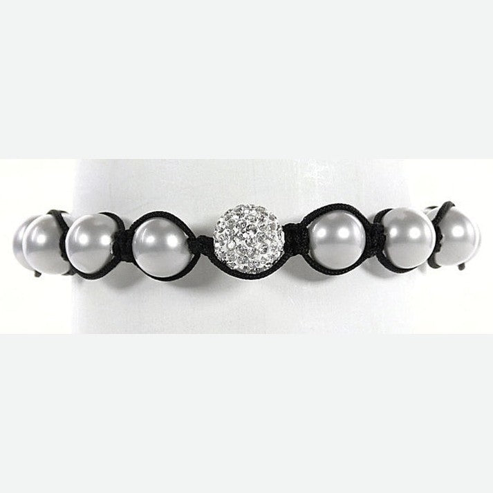 Parel armband met grijze parels en stras steentjes op display | Sambala Sparkling Grey