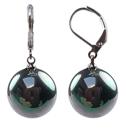 Petroleum kleurige ronden parel oorbellen met zilver edelstaal, oorbelhanger, voor- en zijaanzicht | Verme Big Ball