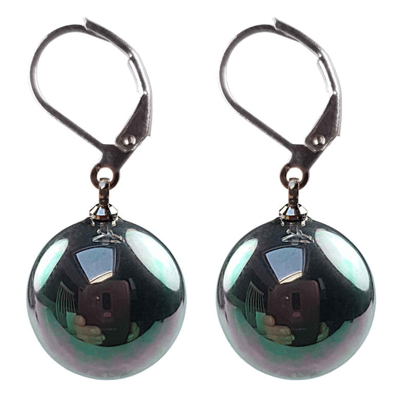 Petroleum kleurige ronden parel oorbellen met zilver edelstaal, parel oorhanger, zijaanzicht | Verme Big Ball
