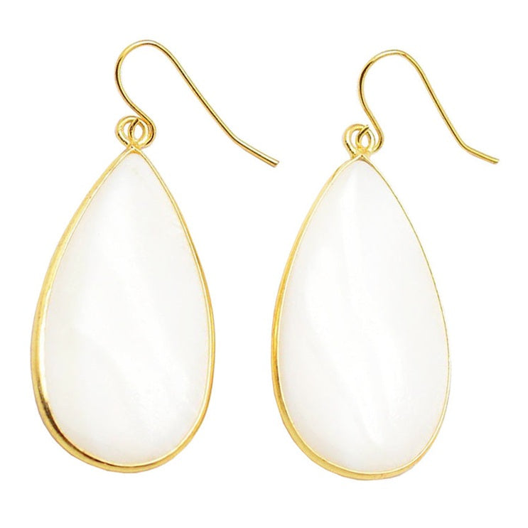 Witte parelmoeren oorbellen met goud edelstaal | Big Taerdrop White Shell Gold