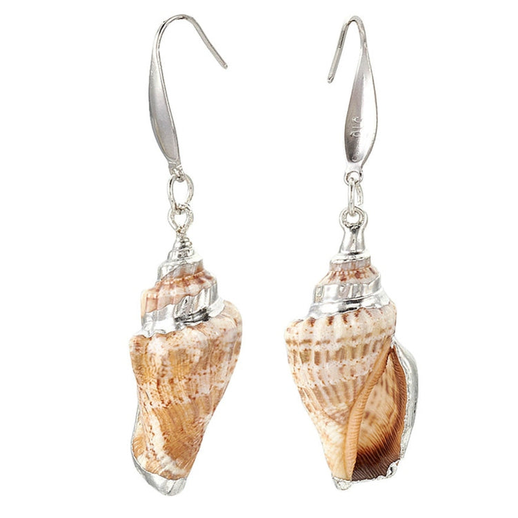 Schelpen oorbellen met wit en beige schelp met zilver edelstaal voor en achterzijde | Seashell Silver