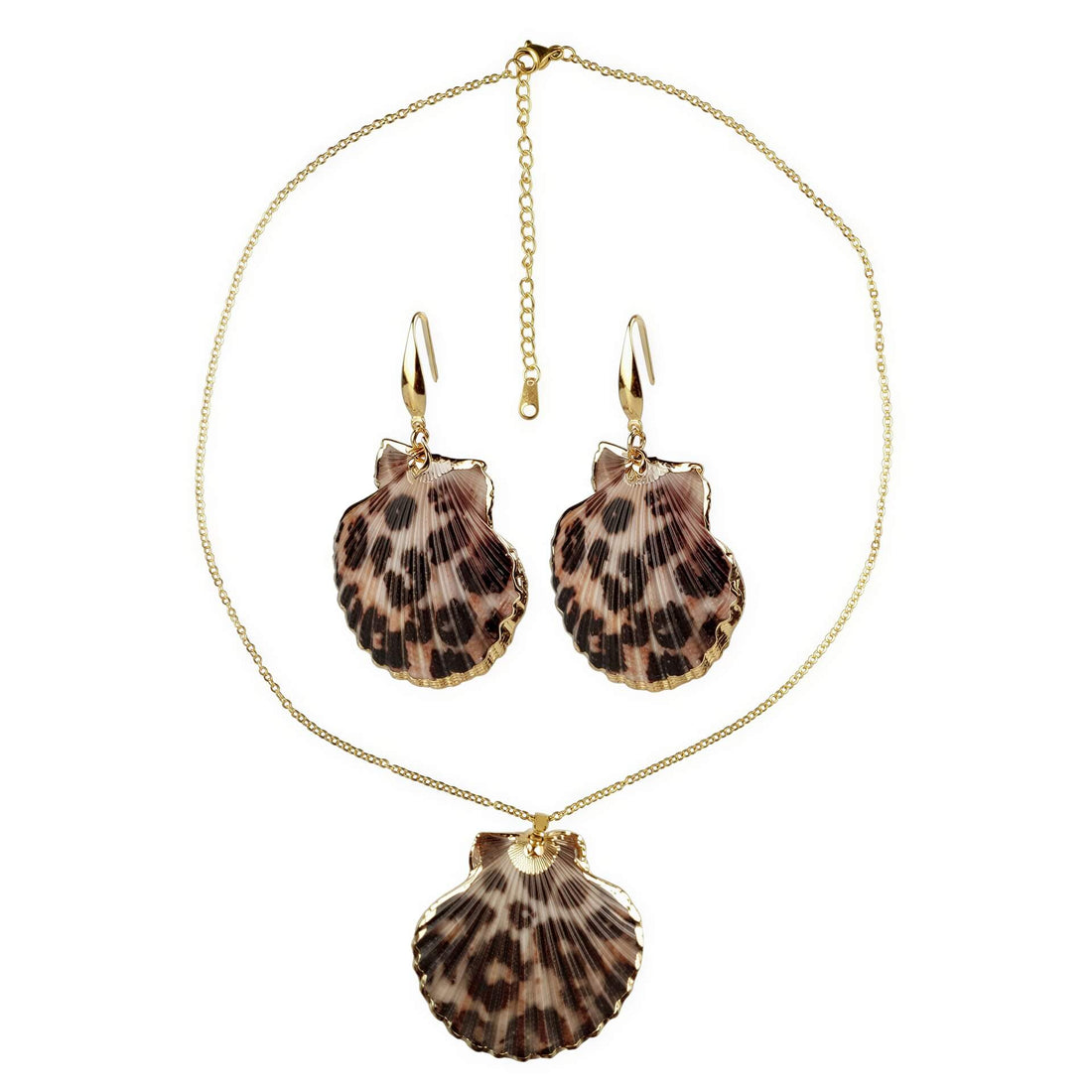 Schelpen sieraden set bestaande uit schelpen ketting en schelpen oorbellen met Shell schelp met panter motief en goud edelstaal | set Gold Sea Shell Panther