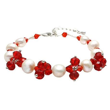Wit zoetwater parel armband met rood facet geslepen kristallen, vooraanzicht | Pearl Red Crystal