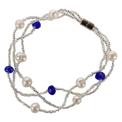 Wit zoetwater parel armband met blauwe facet geslepen kristallen en magneetslot | Twine Pearl Blue Crystal