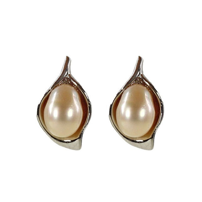 Zoetwater parel oorknopjes met zalm kleurige parels met zilveren blaadje | Flower Leaf Peach