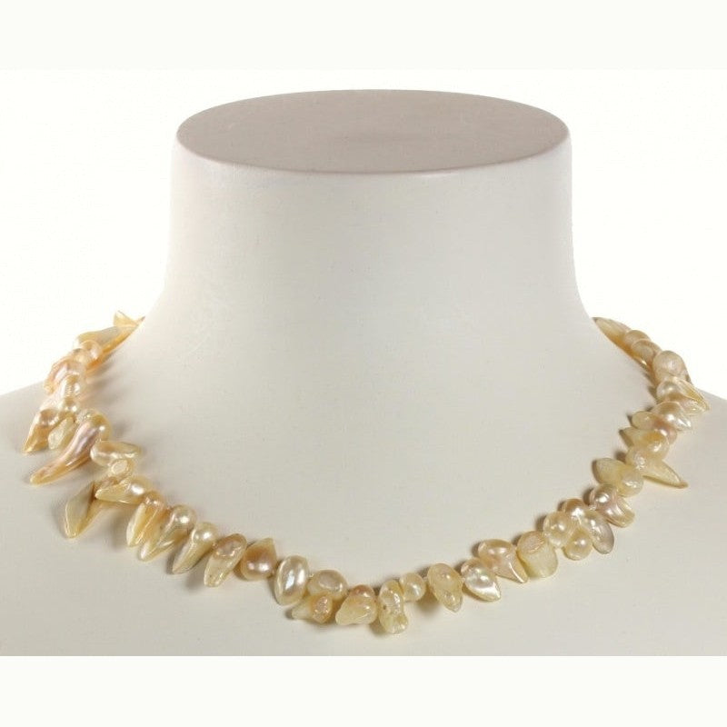 Handgeknoopte zoetwater parelketting met beige parels en sterling zilver (925) op buste | Champagne Blister