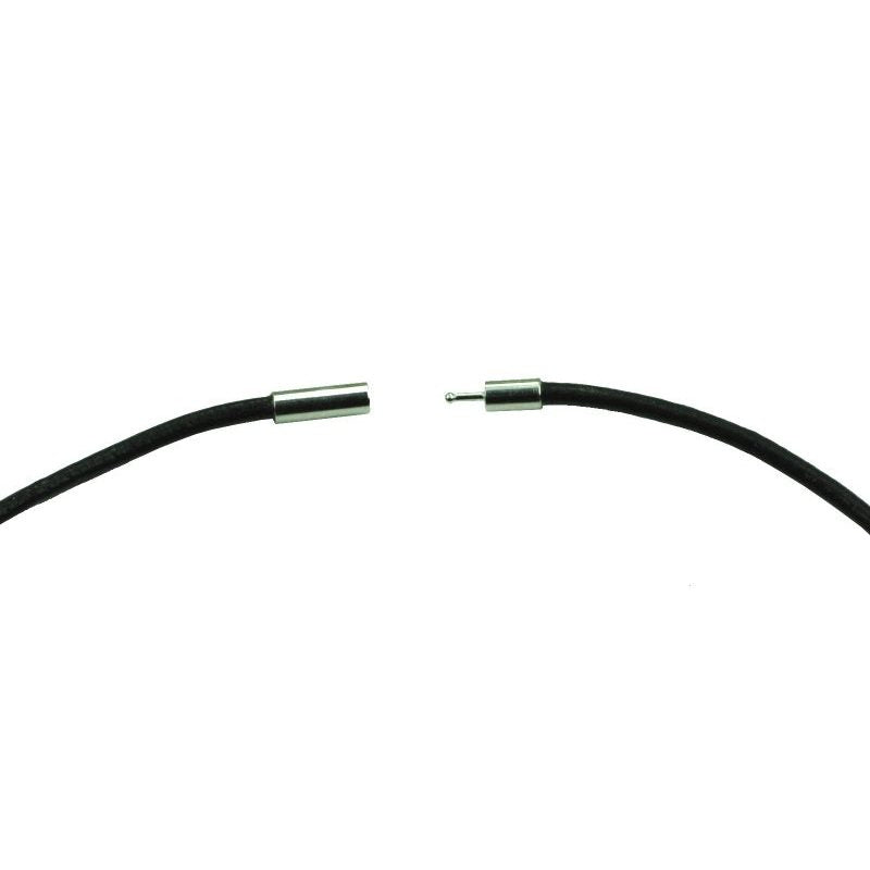 Slotje van zoetwater parelketting met witte parel hanger met stras steentjes en zwart leer | Yvette