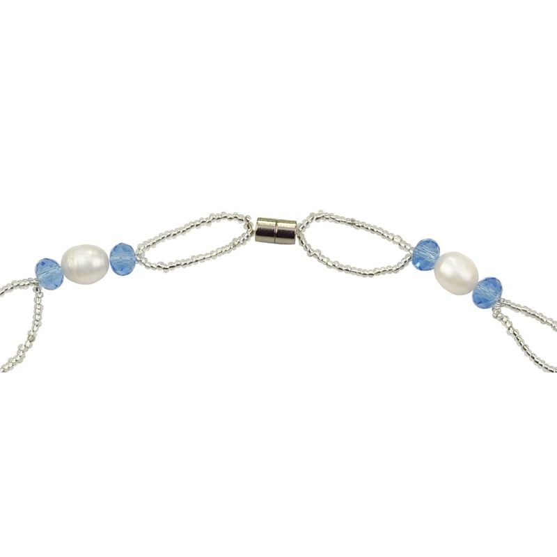 Magneetslotje van wit zoetwater parel armband met blauwe kristallen | Blacio