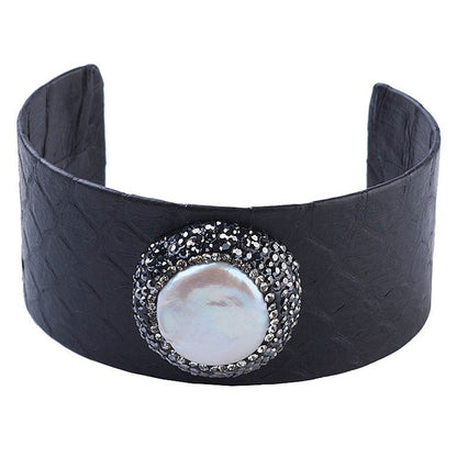 Wit zoetwater parel armband met stras steentjes en zwart leer | Bright One Pearl Black Leather