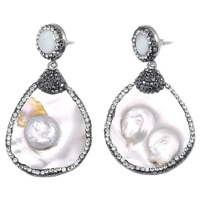 Grote witte zoetwater parel oorbellen met parelmoer en stras steentjes | Bright Shell Pearl Big Teardrop