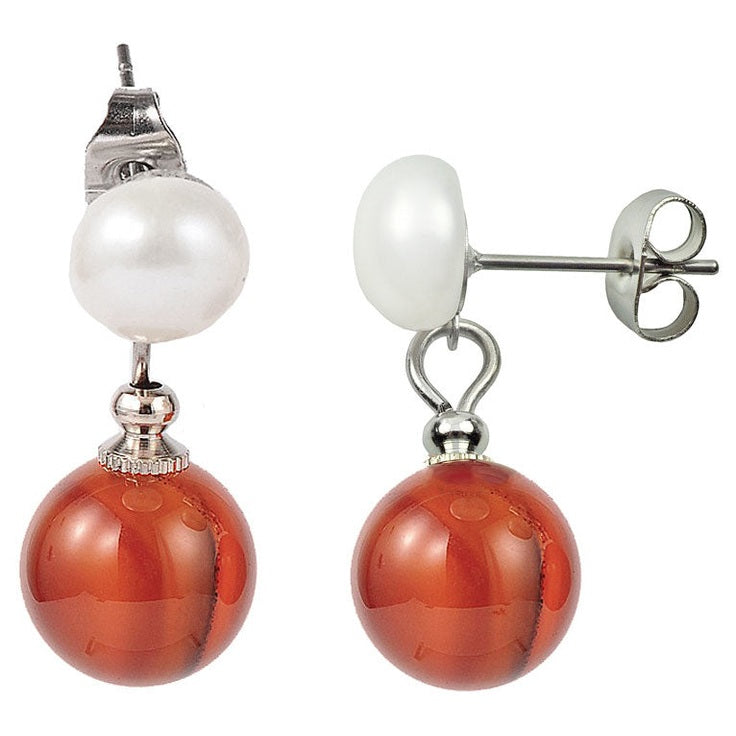 Zoetwater parel oorbellen met witte parel en rode agaat voor en zijaanzicht | Pearl Stud Red Agate