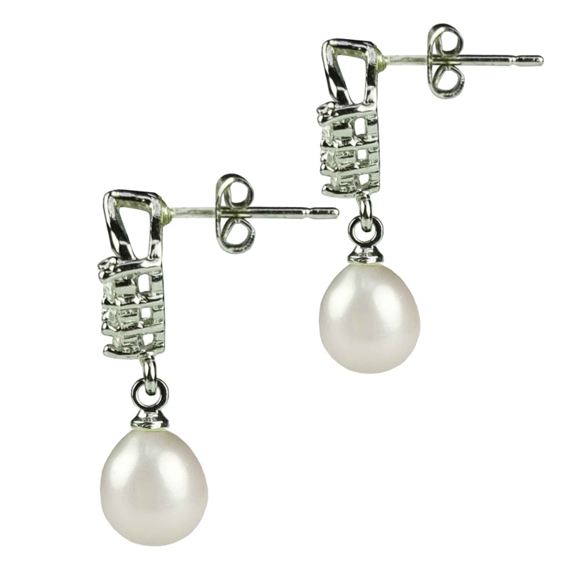 Witte zoetwater parel oorbellen met stras steentjes, zijaanzicht | Bling Pearl Heart W