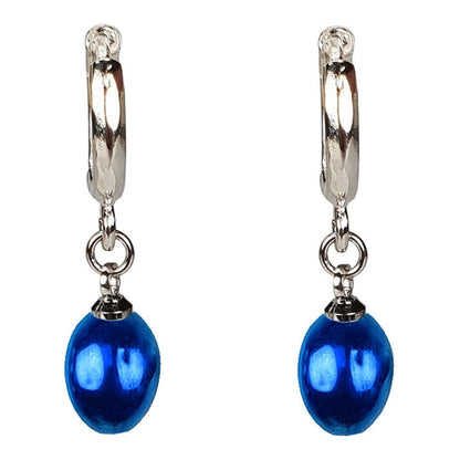Blauwe zoetwater parel oorbellen met zilver edelstalen oorringen vooraanzicht | Blue Bells