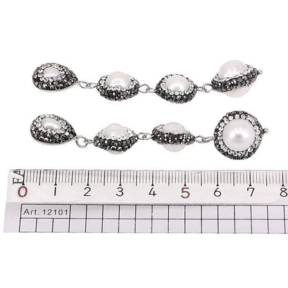 Lange witte zoetwater parel oorbellen met stras steentjes, maatindicatie | Bright Four Pearls