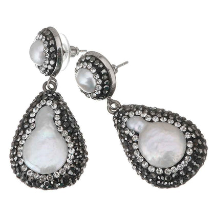 Witte zoetwater parel oorbellen met zwarte stras steentjes zijaanzicht | Bright Pearl Drop