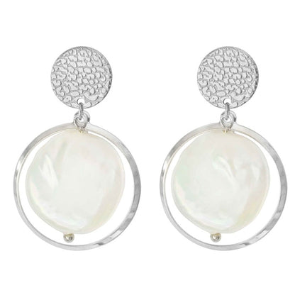 Grote witte zoetwater parel oorbellen met zilver edelstaal | Flow White Coin Silver Pearl
