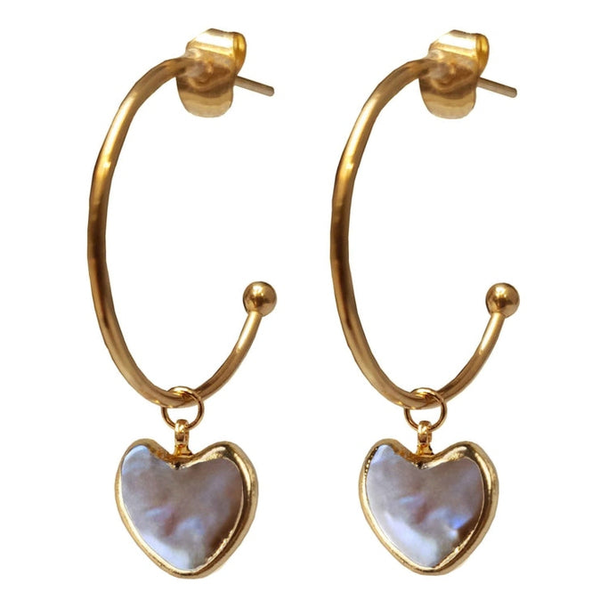 Zoetwater parel oorringen met bruin parel hart en goud edelstaal, vooraanzicht | Golden Hope 25 mm Heart Brown Pearl
