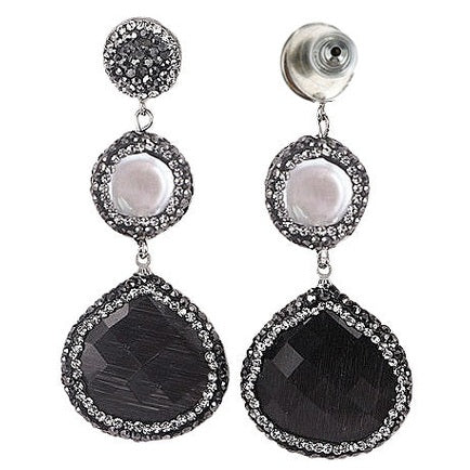 Lange witte zoetwater parel oorbellen met stras steentjes en zwarte kattenoog, voor en achterkant | Bright Pearl Black Cat’s Eye